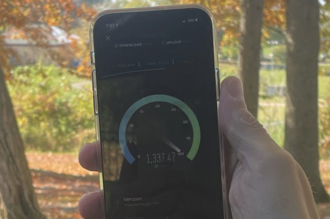 <pre>Apple и Verizon сделали iPhone 5G ближе к сердцу (корпоративного)