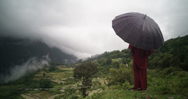 <pre>Обзор «Спой мне песню»: Романтика встречается с технологиями в Бутане