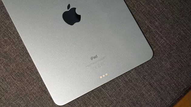 Задняя панель iPad Air 4