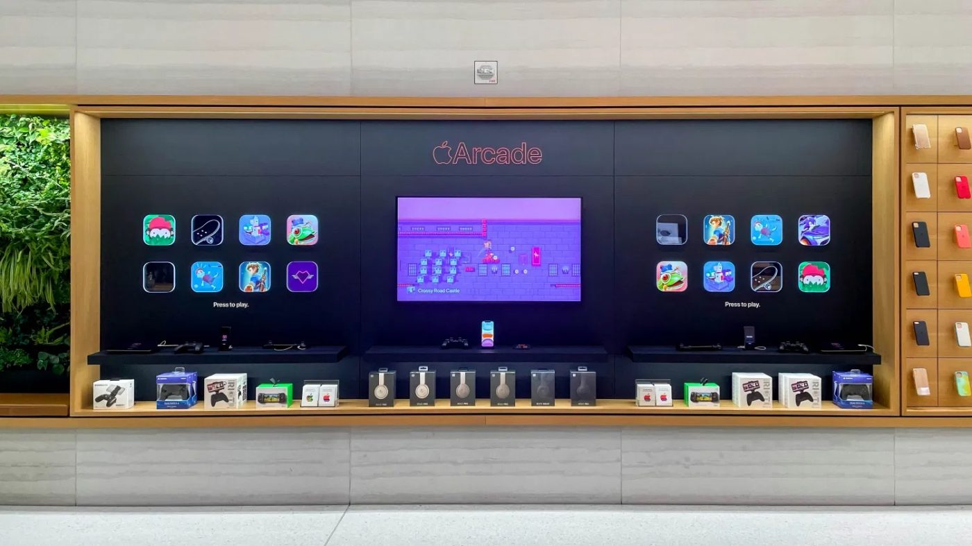 Apple разместила интерактивные стенды Apple Arcade в своих фирменных магазинах