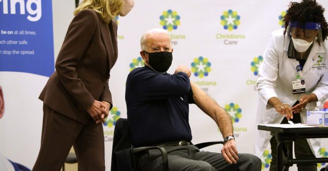 <pre>Может ли план Байдена по борьбе с коронавирусом победить дезинформацию о вакцинах?