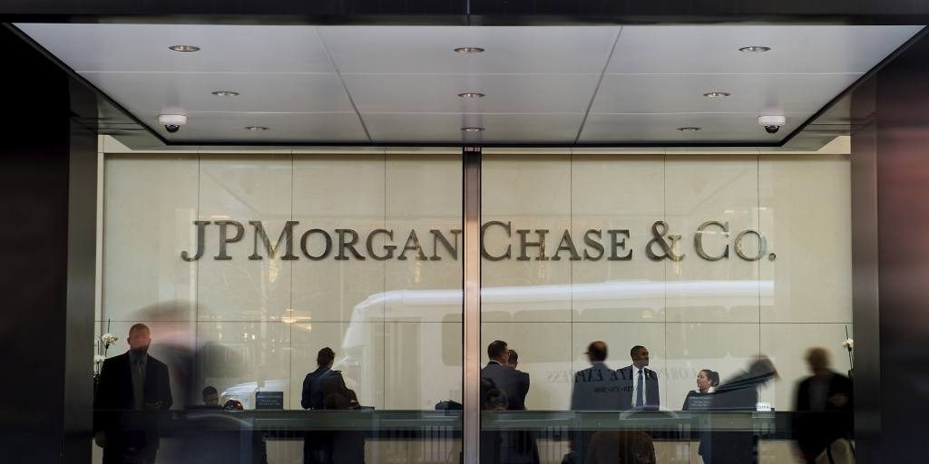 JPMorgan: Высокая волатильность помешает биткоину удержать уровень $50 000