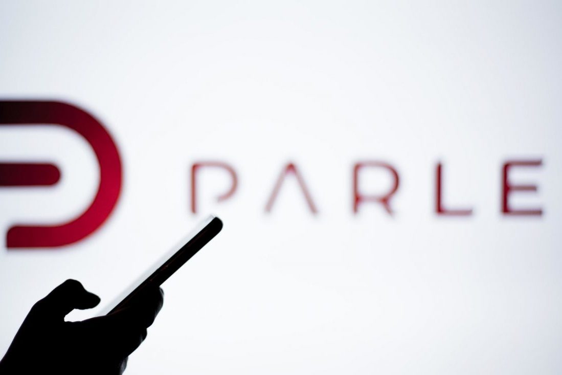 <pre>Основатель Parler сказал, что он был заблокирован Parler