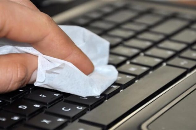 Как правильно чистить клавиатуру и экран вашего Mac