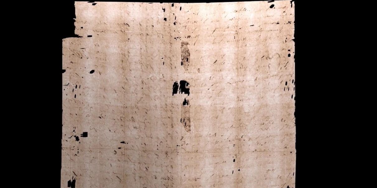 Ученые прочитали письмо 300-летней давности при помощи стоматологических технологий
