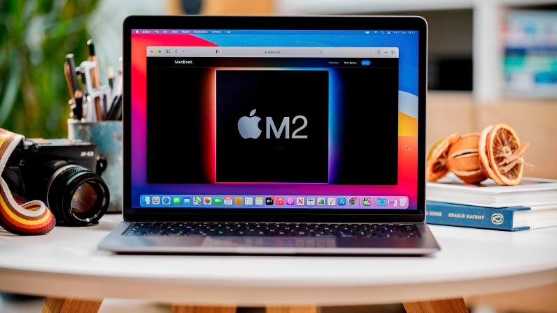 <pre>Apple массово производит чип M2 для новых компьютеров Mac