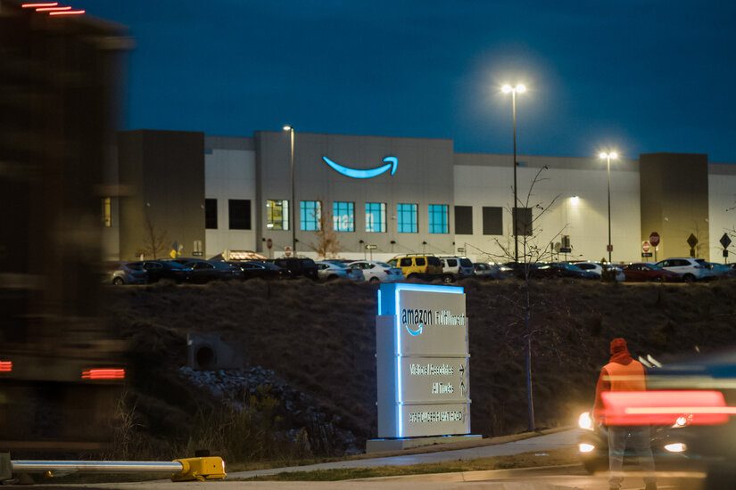 <pre>Столкновение Amazon с трудом: дни конфликта и контроля