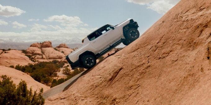 Полноценный электрический внедорожник GMC Hummer EV испытали в горах Моаба (видео) » 24Gadget.Ru :: Гаджеты и технологии