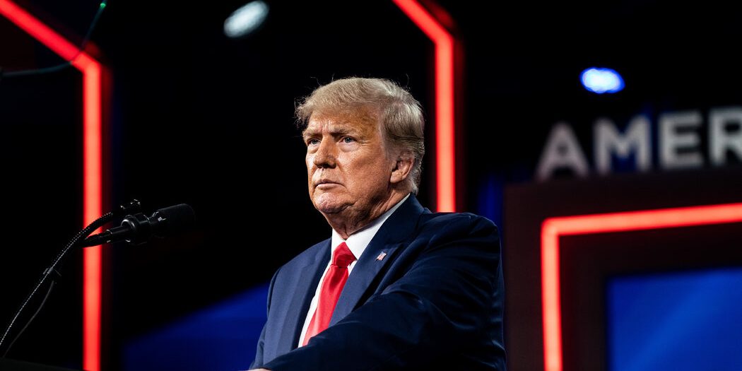 <pre>Панель Facebook покажет в среду, вернет ли Трамп свой мегафон.