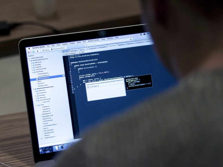 <pre>Патч, выпущенный для решения критических проблем безопасности, присутствующих в программном обеспечении драйверов Dell с 2009 года