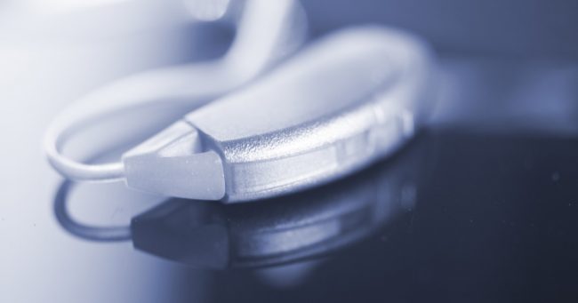 <pre>Почему слуховые аппараты такие дорогие?