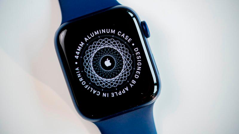 <pre>Apple Watch Series 7 «получает экран от края до края»