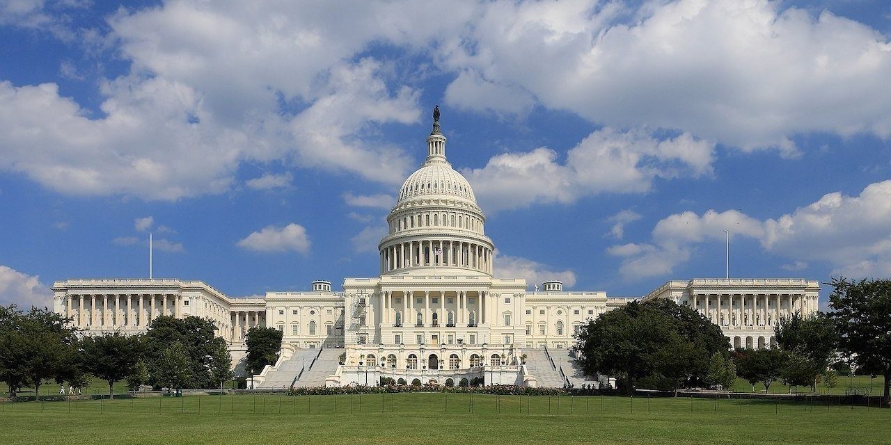 <pre>Недостаток творчества и энтузиазма помешали крупному техническому антимонопольному законодательству