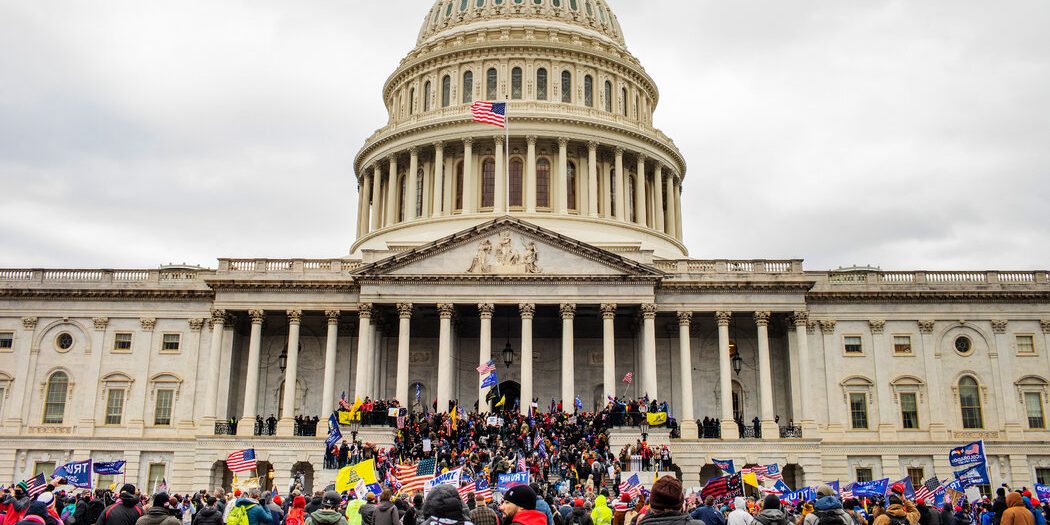 <pre>Нет, нет никаких доказательств того, что ФБР. организовал бунт в Капитолии 6 января.