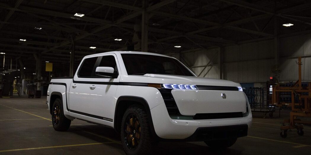 <pre>Повернувшись, Lordstown Motors заявляет, что у нее достаточно денег, и она начнет производить грузовики.