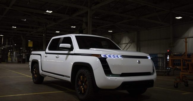 <pre>Повернувшись, Lordstown Motors заявляет, что у нее достаточно денег, и она начнет производить грузовики.