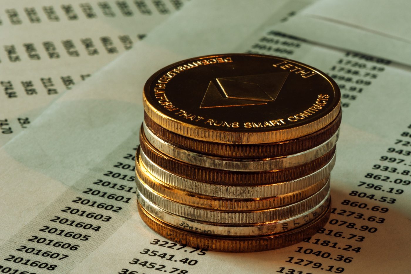 Объемы Ethereum, хранящихся на биржах, упали до двухлетнего минимума