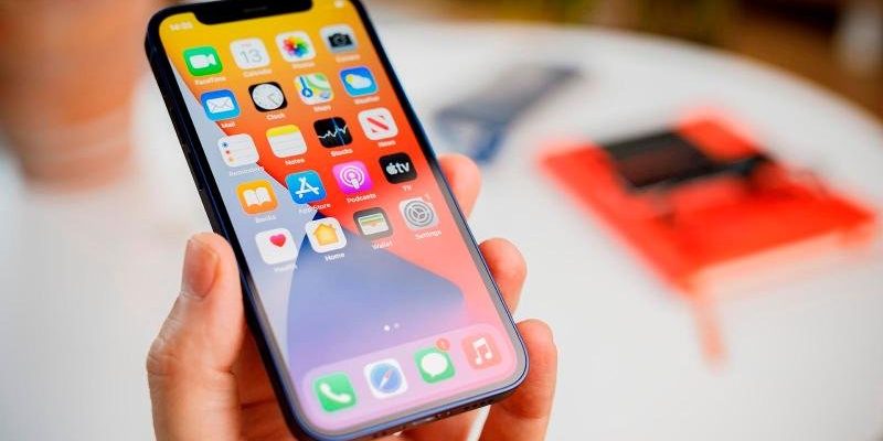 <pre>Будет ли iPhone 13 mini?