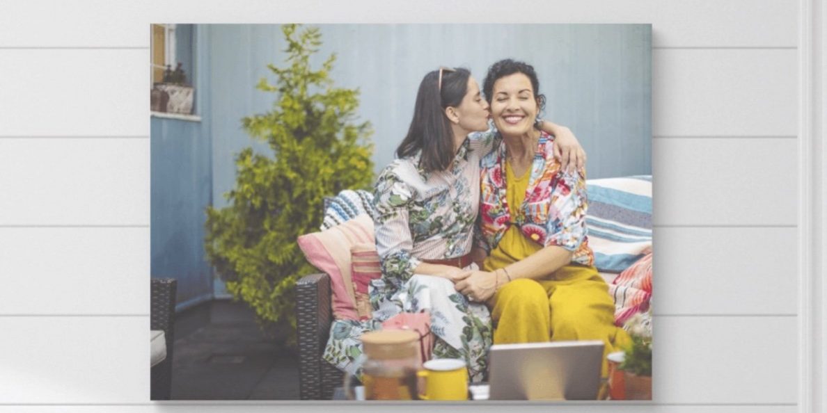 <pre>Предыдущий партнер Apple по фотопечати Motif добавляет холст в качестве материала