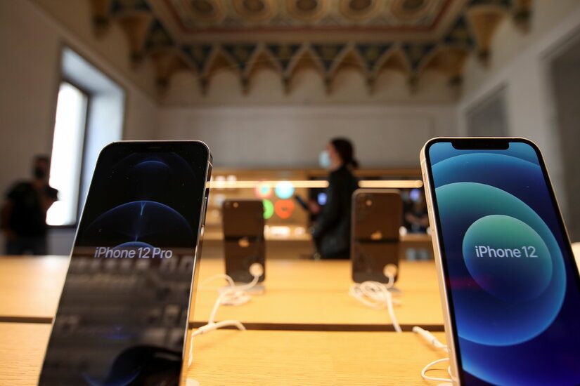 <pre>Прибыль Apple: прибыль почти удвоилась в последнем квартале