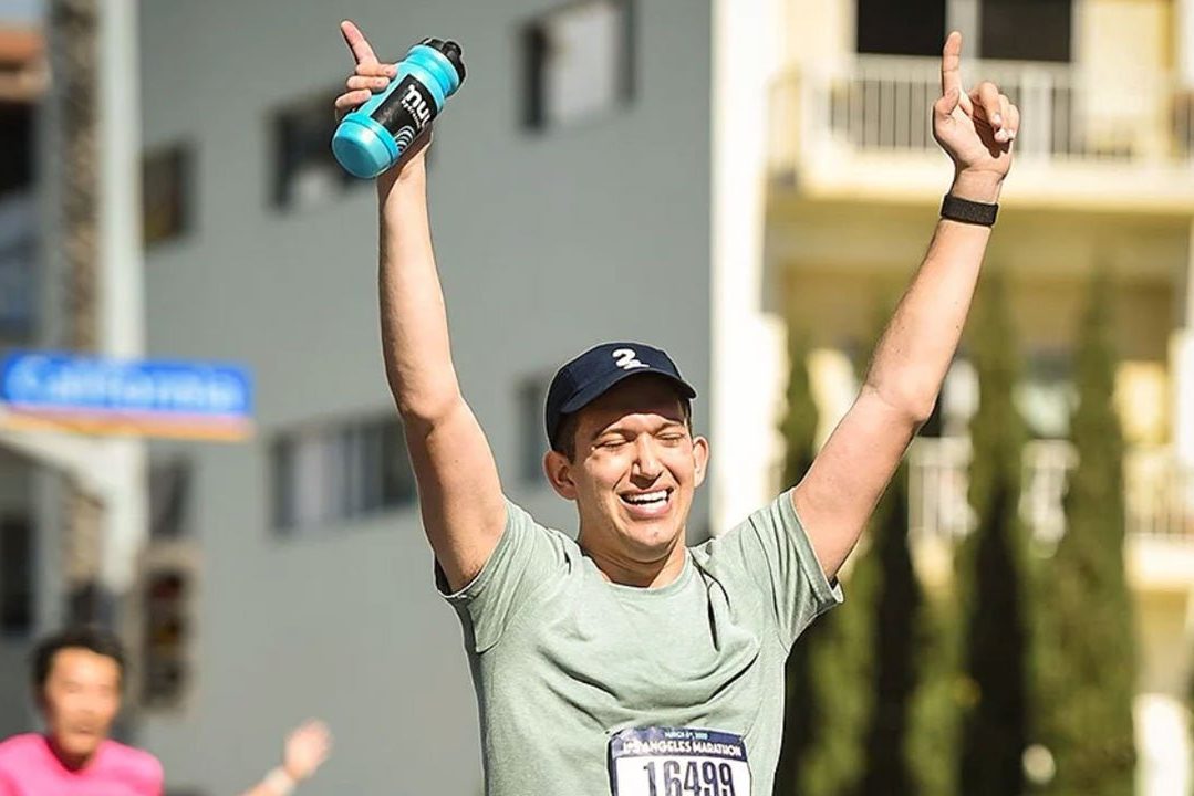 <pre>Apple Watch приписывают спасение жизни человека после падения