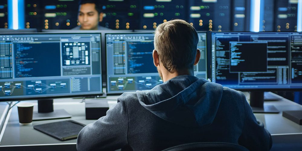 <pre>Половина ИТ-специалистов говорят, что удаленные сотрудники избегают мер безопасности