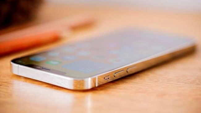 <pre>iPhone 13 «Чтобы получить функцию спутниковой связи»