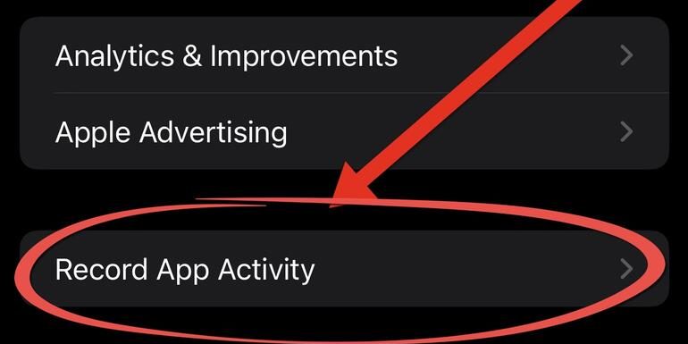 <pre>iOS 15 позволяет вам шпионить за приложениями, которые могут шпионить за вами