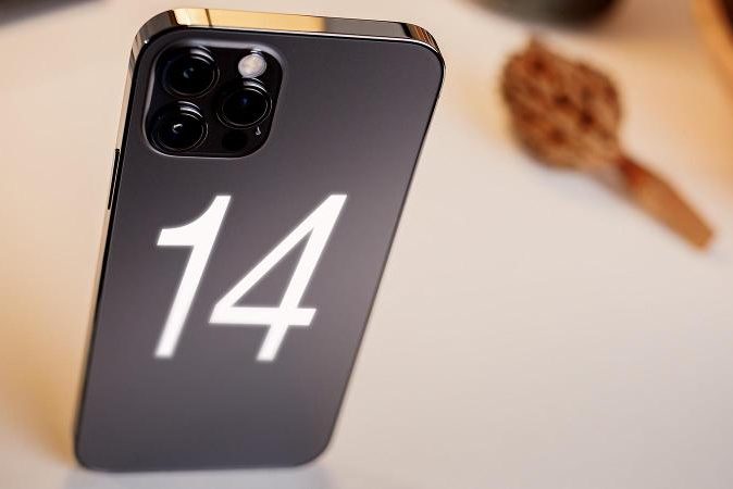 <pre>iPhone 14: Совершенно новый дизайн, мини-модель убита