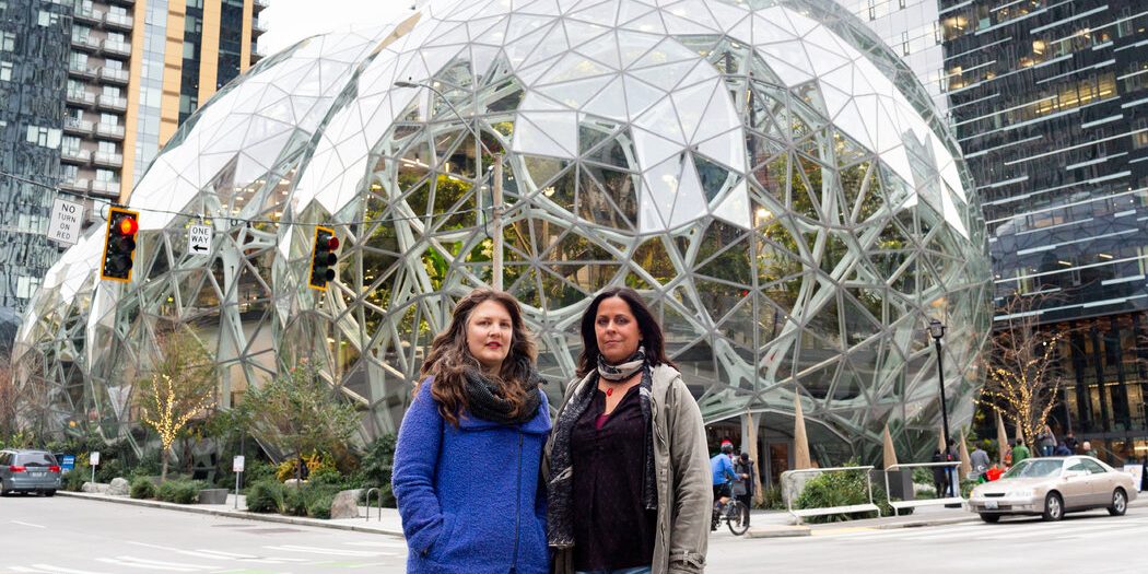 <pre>Amazon соглашается с активистами, которые утверждают, что их уволили незаконно.