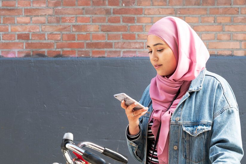 <pre>Беспокоитесь о своем подростке в социальных сетях? Вот как помочь.