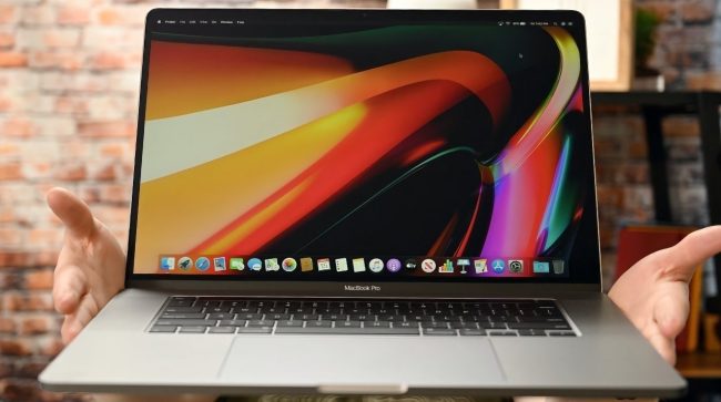 <pre>OLED-панели Samsung с частотой 90 Гц могут быть связаны с MacBook Pro