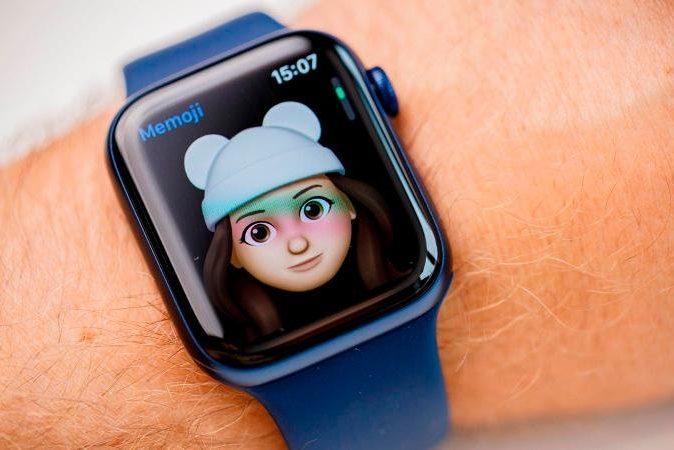 <pre>Сделка в Великобритании: отремонтированные Apple Watch 6 с сотовой связью всего за 399 фунтов стерлингов