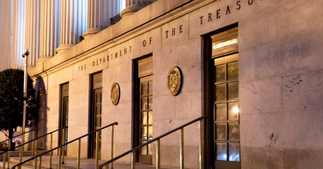 <pre>Казначейство предупреждает, что цифровые валюты могут ослабить санкции США