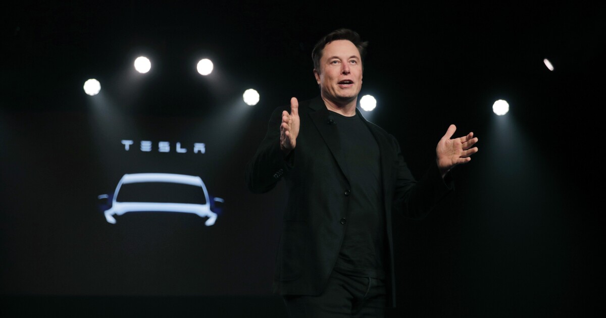 <pre>Обращение Tesla с ошибкой Full Self-Driving вызывает тревогу