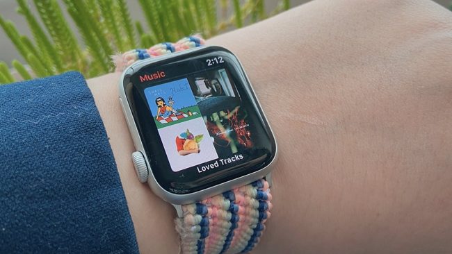 <pre>Как синхронизировать музыку, подкасты и аудиокниги на Apple Watch с watchOS 8