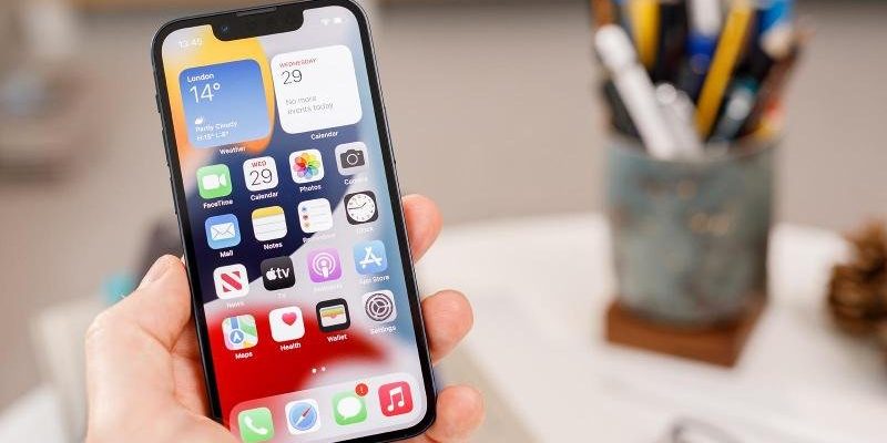 <pre>Лучшие скидки на iPhone 13 mini в Черную пятницу в Великобритании и США: сэкономьте 109 фунтов стерлингов / 99 долларов США