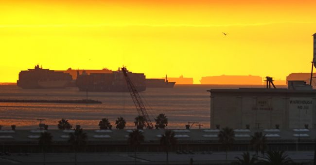 <pre>Неужели затор в портах становится лучше? Цифры не отражают всей истории