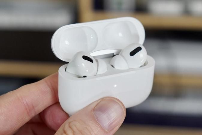 <pre>Запуск AirPods Pro 2 перенесен на конец 2022 года