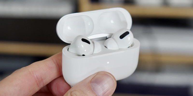 <pre>Запуск AirPods Pro 2 перенесен на конец 2022 года