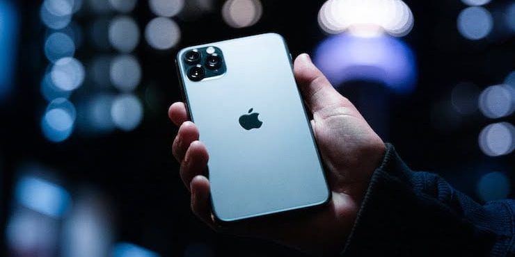 Функции iPhone, которые могут пригодиться ночью или в темноте