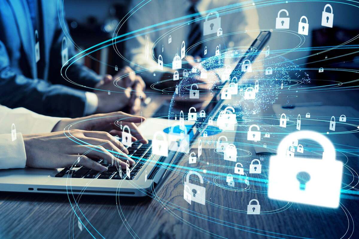 <pre>Почему ваши айтишники такие несчастные? Log4j2itis