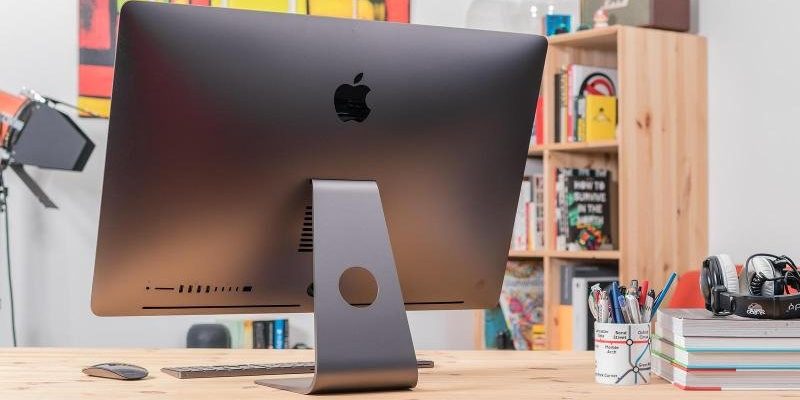 <pre>Новый iMac Pro получит еще более мощный вариант M1 Max