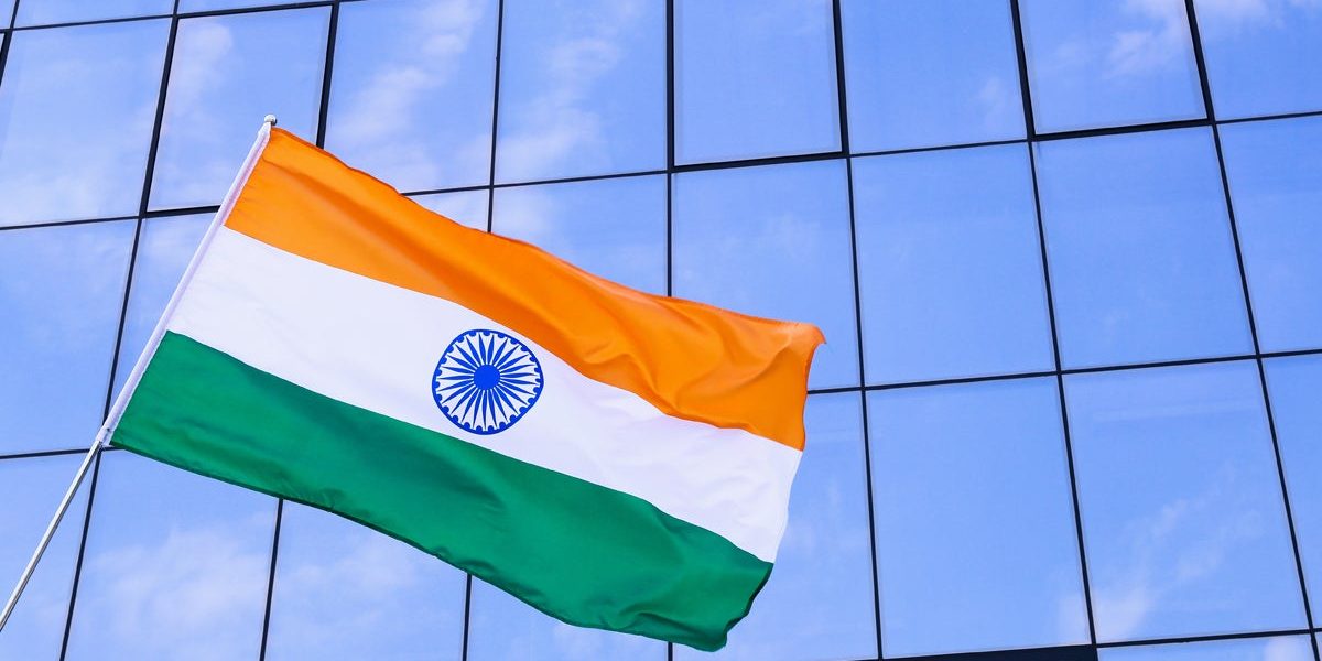 <pre>Индия присматривается к собственной ОС, которая будет конкурировать с Android и iOS