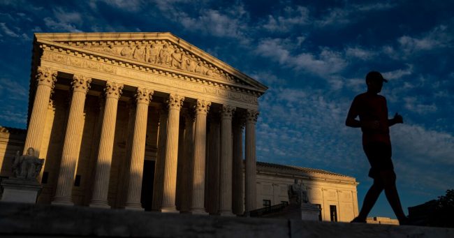 Верховный суд ставит под сомнение юридическую защиту статьи 230