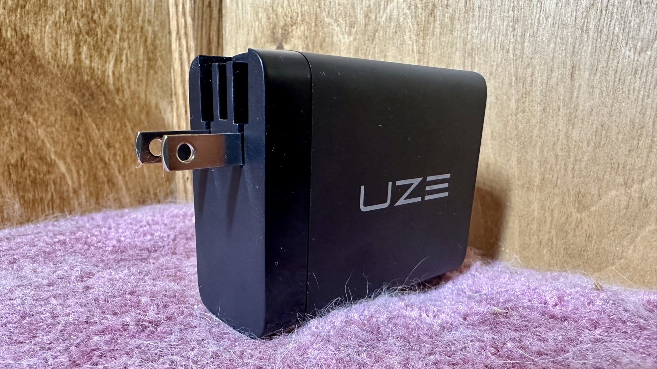 Выходные штыри зарядного устройства UZE 100W GaN