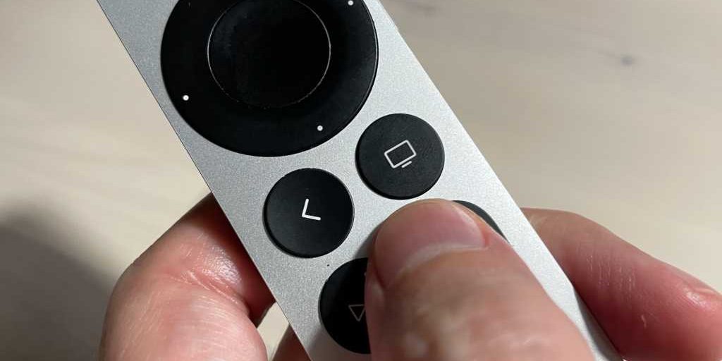 Apple выпускает исправление для проблемы с отключением Siri Remote