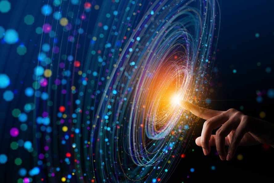 Генеративный ИИ изменит ПК и смартфоны, сделав один (или оба)