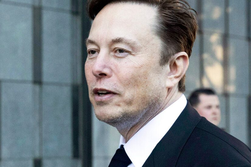 Илон Маск и другие призывают приостановить использование ИИ, ссылаясь на