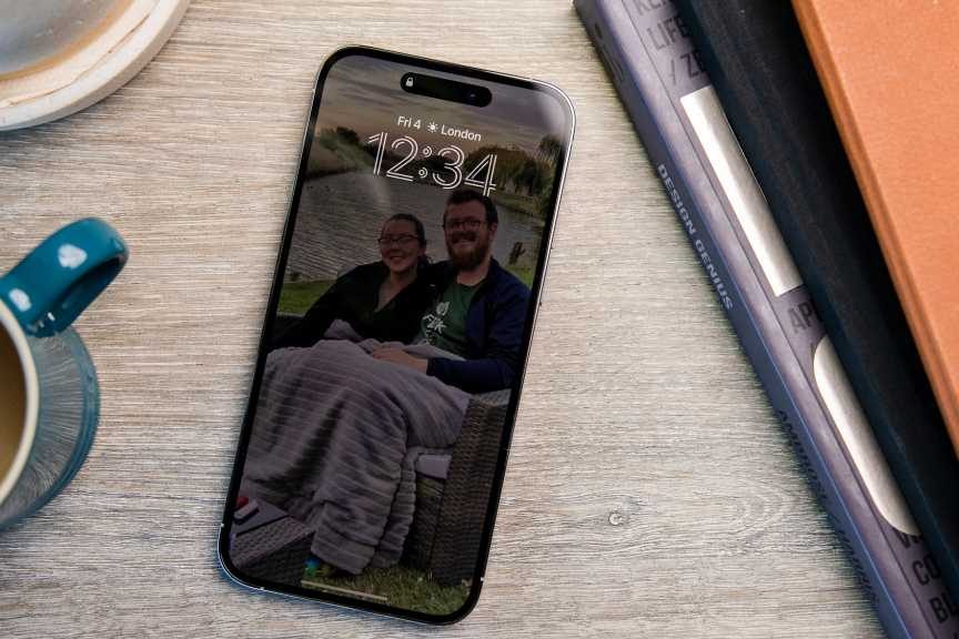 Всегда включенный дисплей Apple, вероятно, по-прежнему будет функцией Pro на